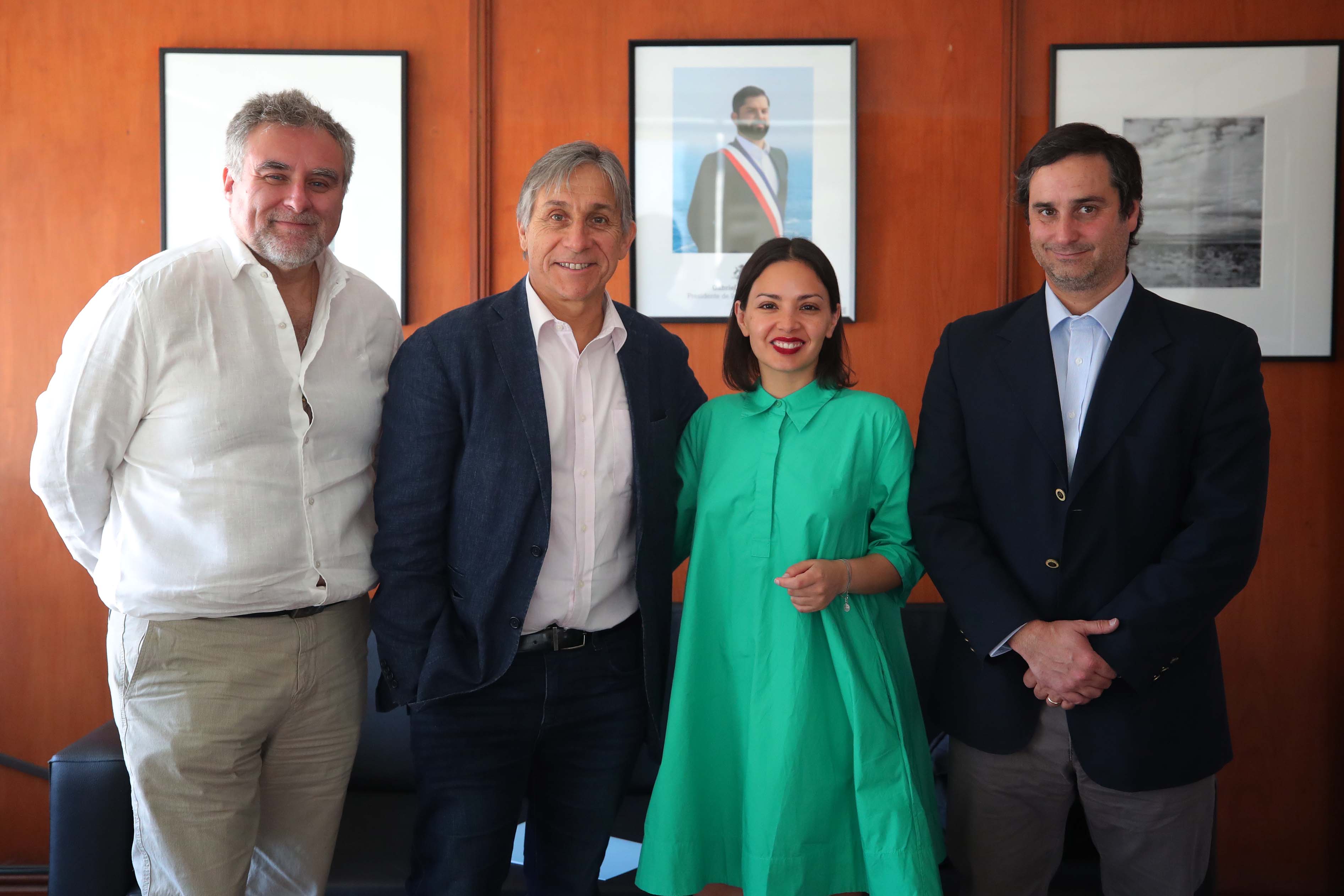 ministra de cultura y Agepec